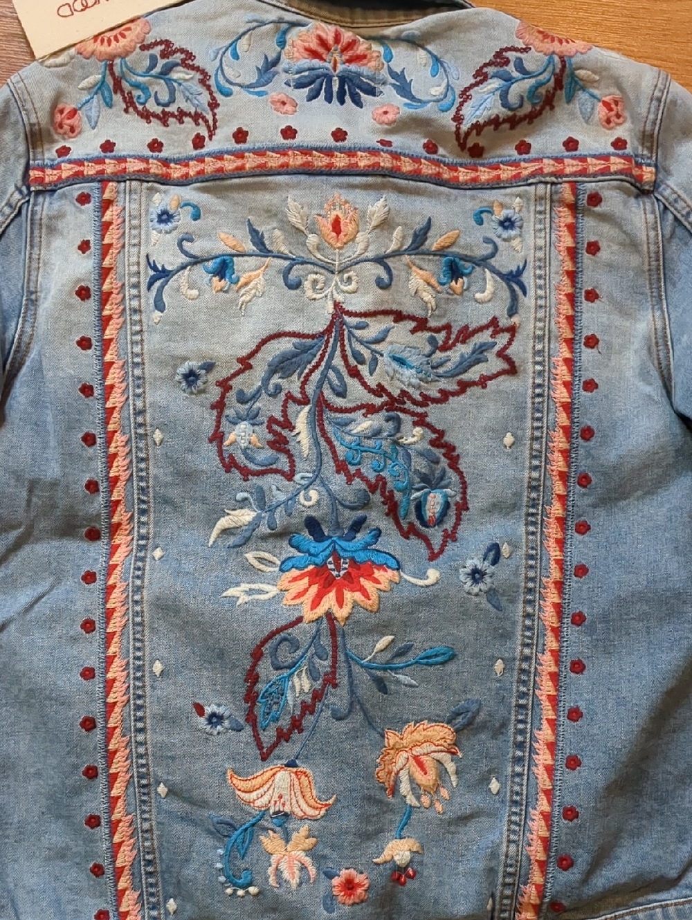 Driftwood Jeans Embroidered Floral Light-Wash Denim Trucker Jacket - Picture 8 of 9